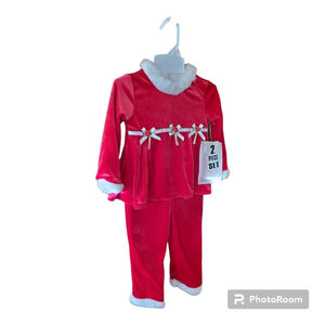 Youngland Christmas Outfit 24mos NWT Top & Pants Set